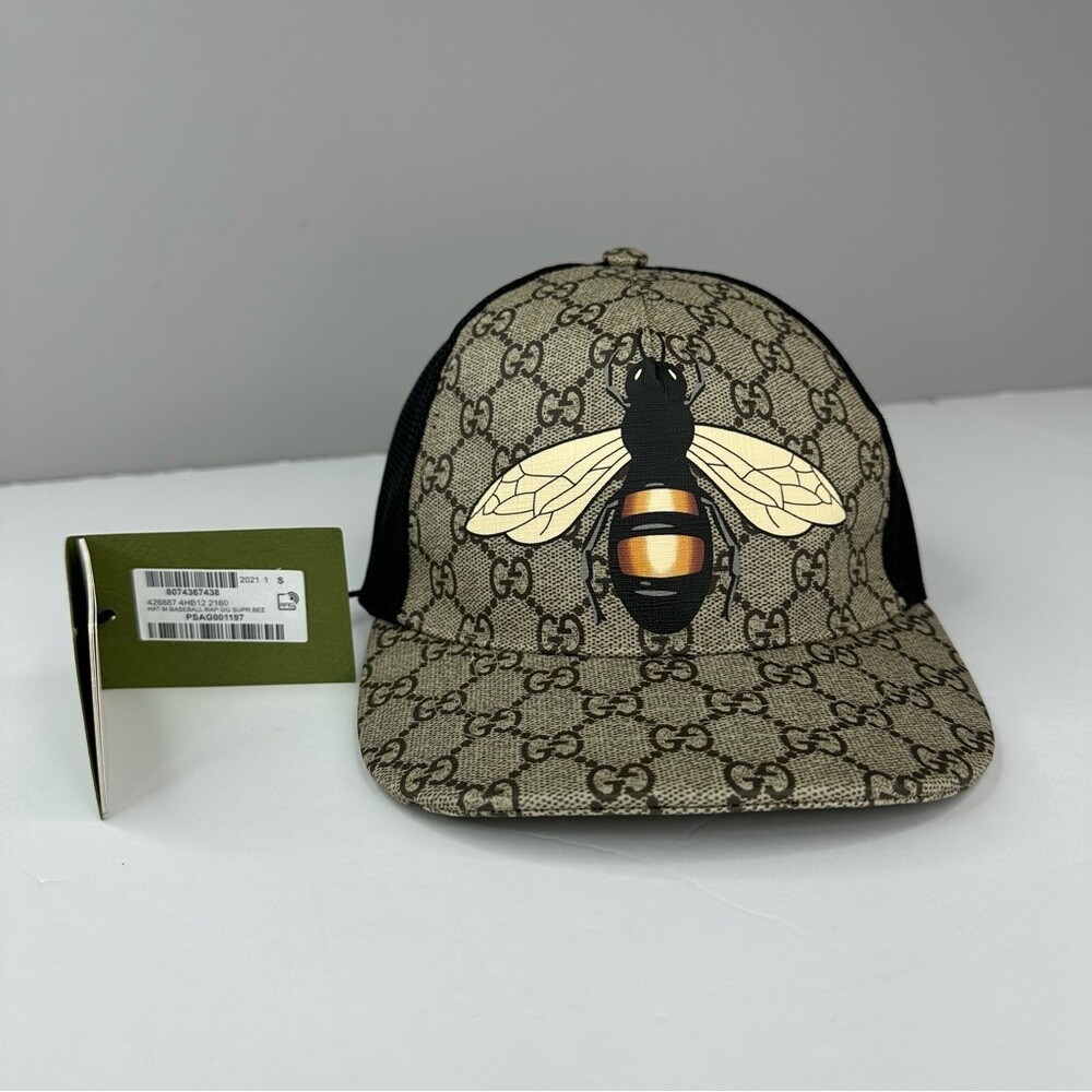 Gucci GG Supreme Men's Canvas Beige and Black Bee Print Trucker Cap Small 57cm